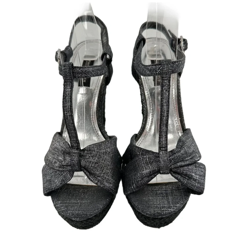 White House Black market sandals size 8.5 silver denim platform espadrilles